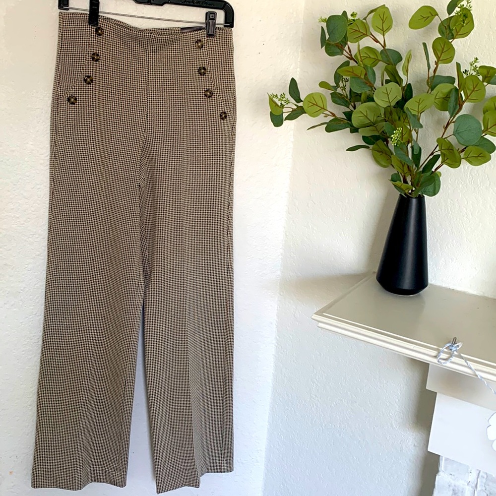 Super cute and stretchy high waisted mini plaid flared pant